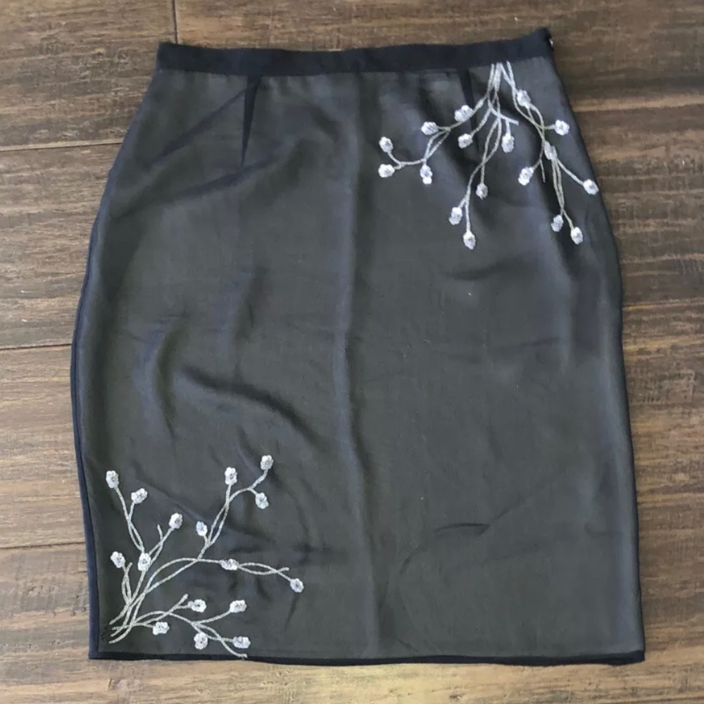 C’est City Floral Black Skirt Womens Size 10 silk